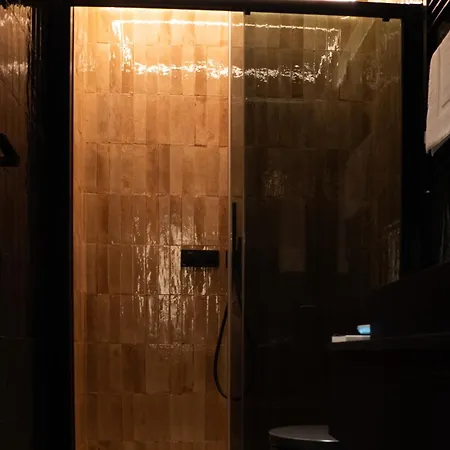 Boada Riera - The Roomsbyreini *