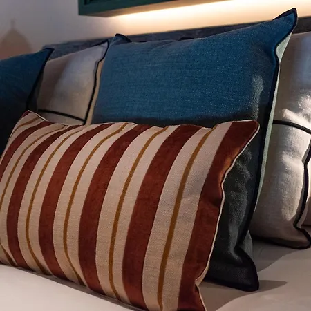 Boada Riera - The Roomsbyreini *