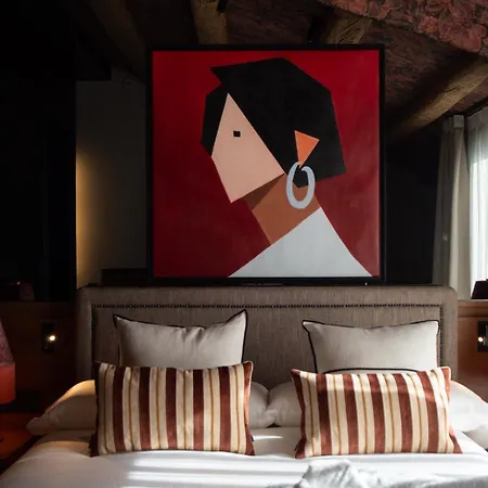 Boada Riera - The Roomsbyreini