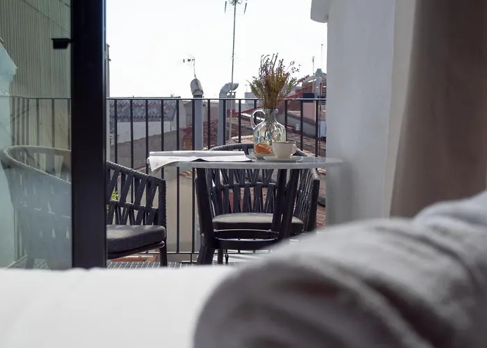 Boada Riera - The Roomsbyreini * 特拉萨