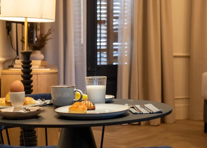 Boada Riera - The Roomsbyreini
